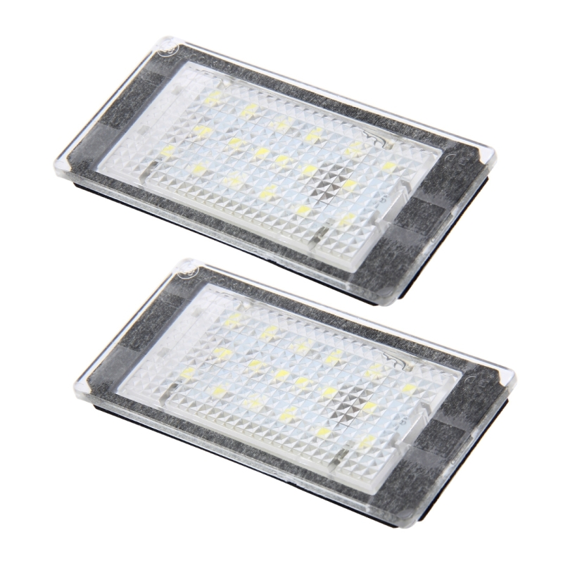 2 PC's licentie plaat licht met 18 SMD-3528 lampen voor BMW E46 2D M3 2W 120LM 6000K DC12V (wit licht)