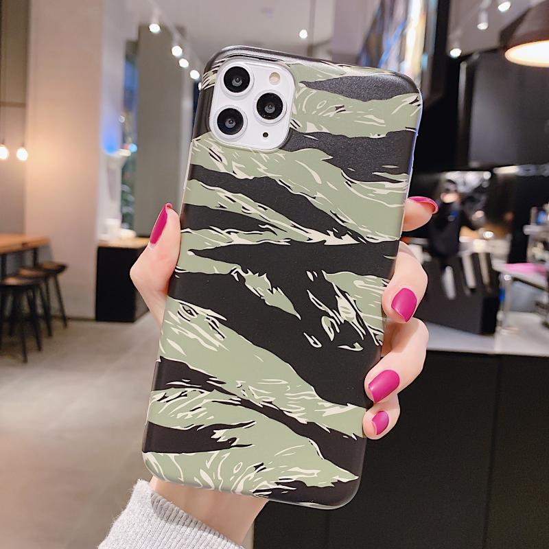 Schokbestendige IMD Camouflage TPU beschermhoes voor iPhone 12 / 12 Pro(Groen)