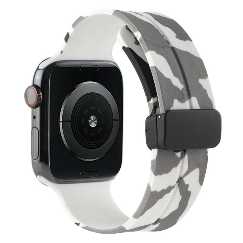Magnetische sluiting Camouflage siliconen horlogeband voor Apple Watch Series 8 & 7 41 mm / SE 2 & 6 & SE & 5 & 4 40 mm / 3 & 2 & 1 38 mm (camouflage